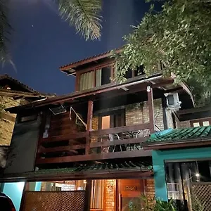 Piratas Do Embaú Inn